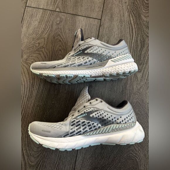 Brooks Gray Running Shoes - Picture 2 of 10